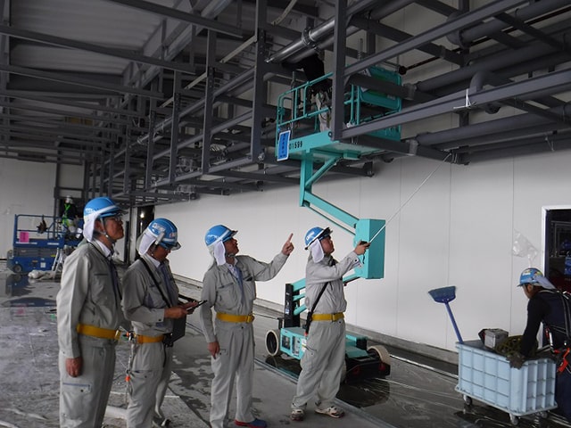 写真:施工現場における安全パトロールの様子3