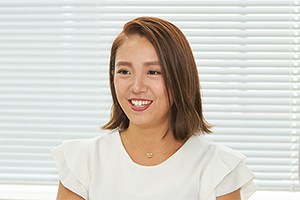 眞武　愛（2014年入社）